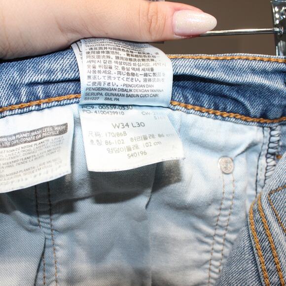 Levi's 559 Jeans Size 34 x 30 Medium Wash Blue - Picture 7 of 7